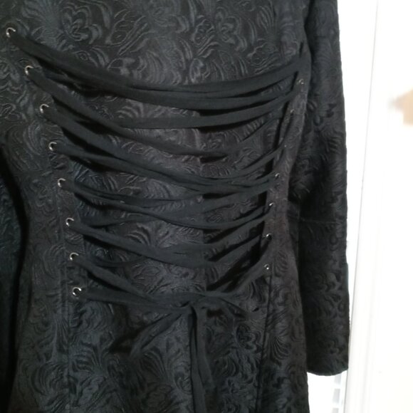 Hearts & Roses London Gothic Long Coat – Size 16 – Early 2000s - Picture 7 of 10